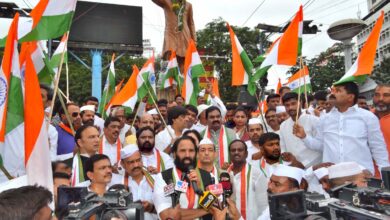 Telangana: Uttam Kumar blames BJP, TRS for hindering India's growth