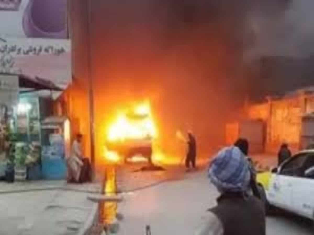 21 killed in Kabul mosque blast