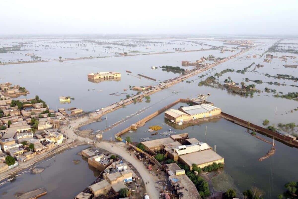 Death toll from floods in Pakistan reaches 1,700