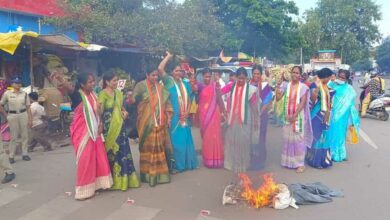 Telangana: Congress protests in front of DPH office against deaths in sterilisation row