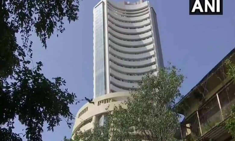 Sensex gains over 500 pts in early trade; Nifty above 17,650