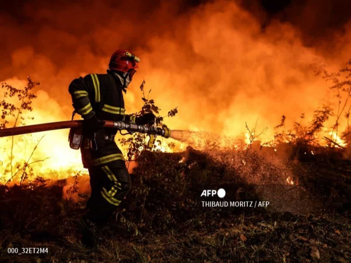 France: Four firefighters injured while battling wildfires