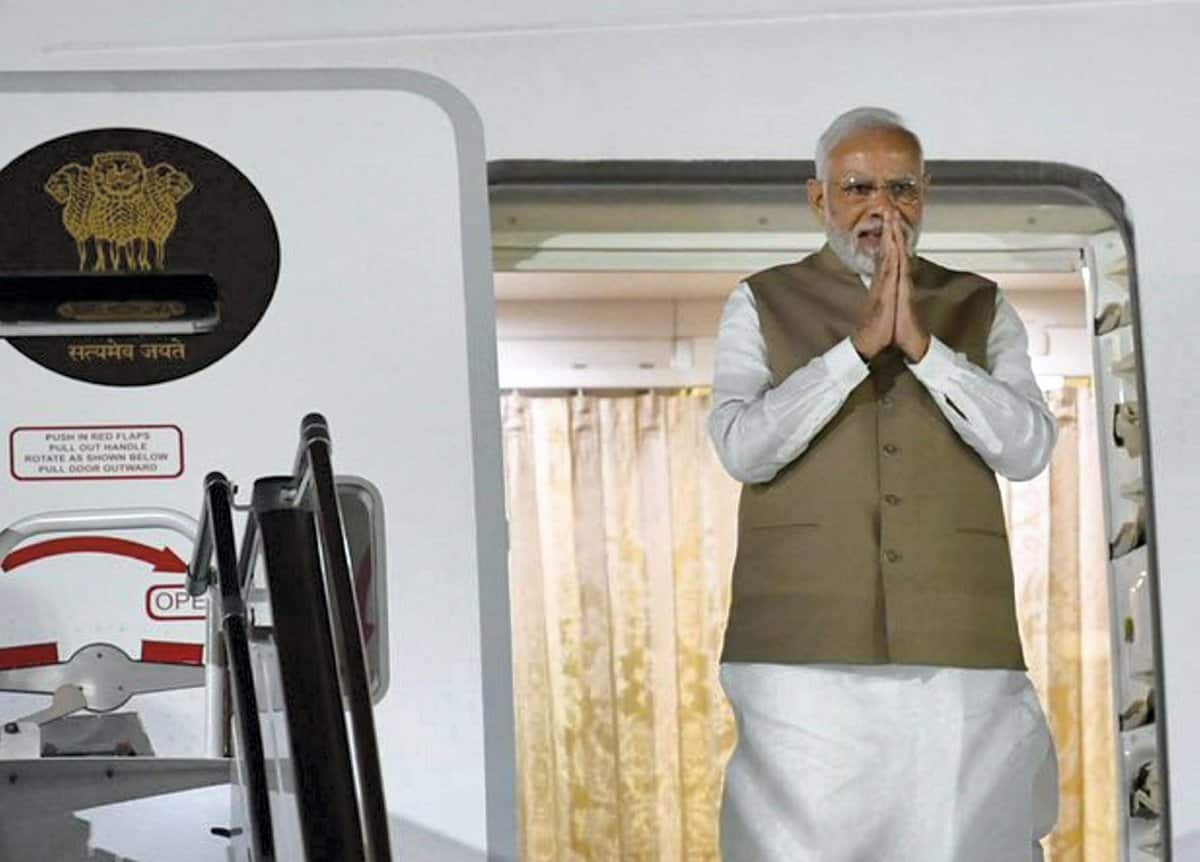 Urban Naxals trying to enter Gujarat, warns PM Modi