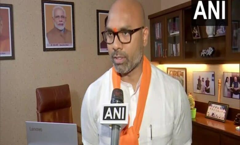 'Steering wheel in KCR's hands means…' BJP MP's attack on Telangana govt