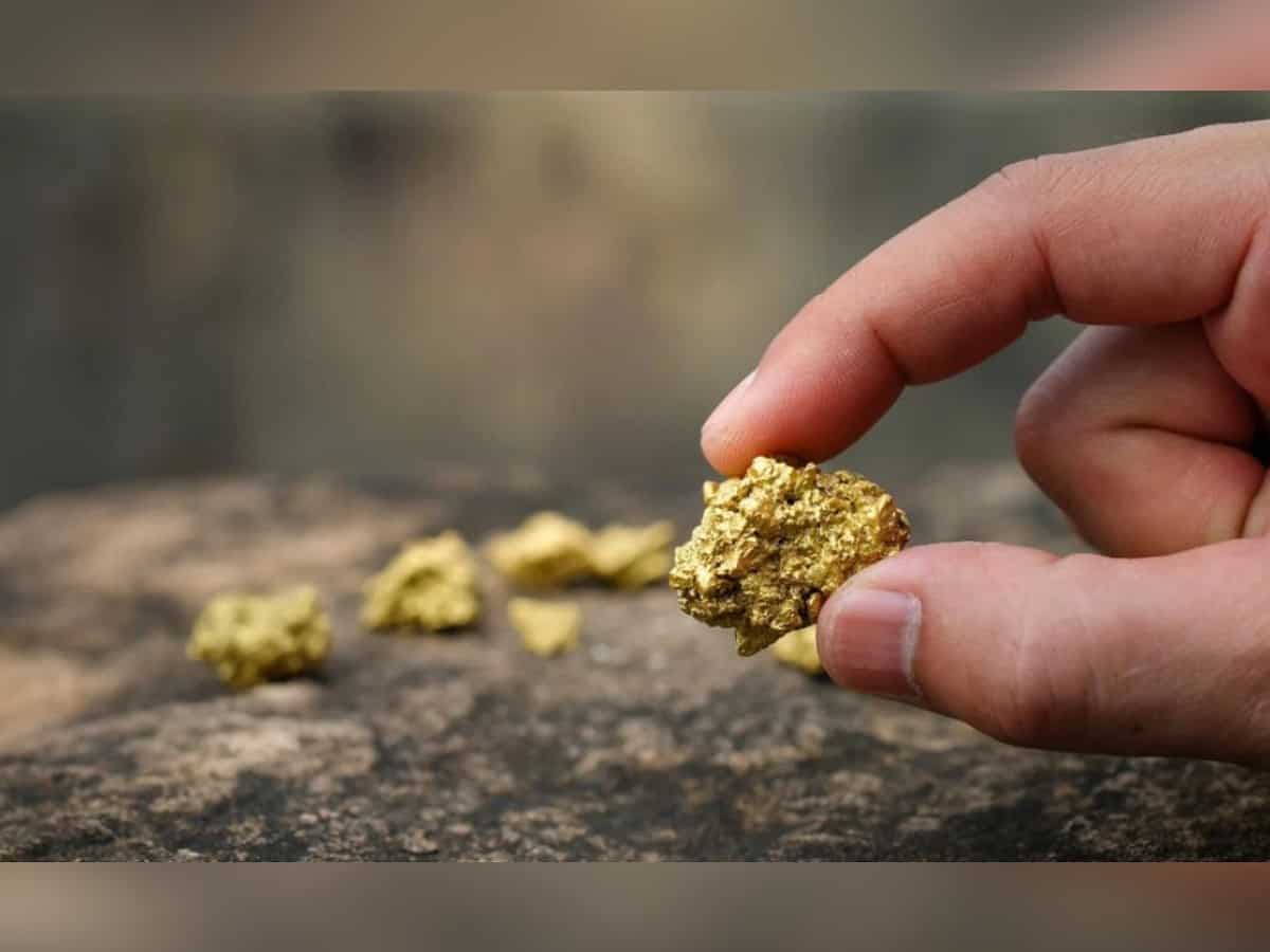 Saudi Arabia discovers new gold, copper ore sites in Madinah