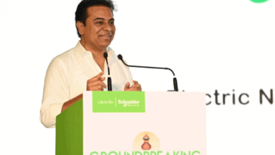 Hyderabad: KTR chairs high level meeting with WEF representatives, industry leaders