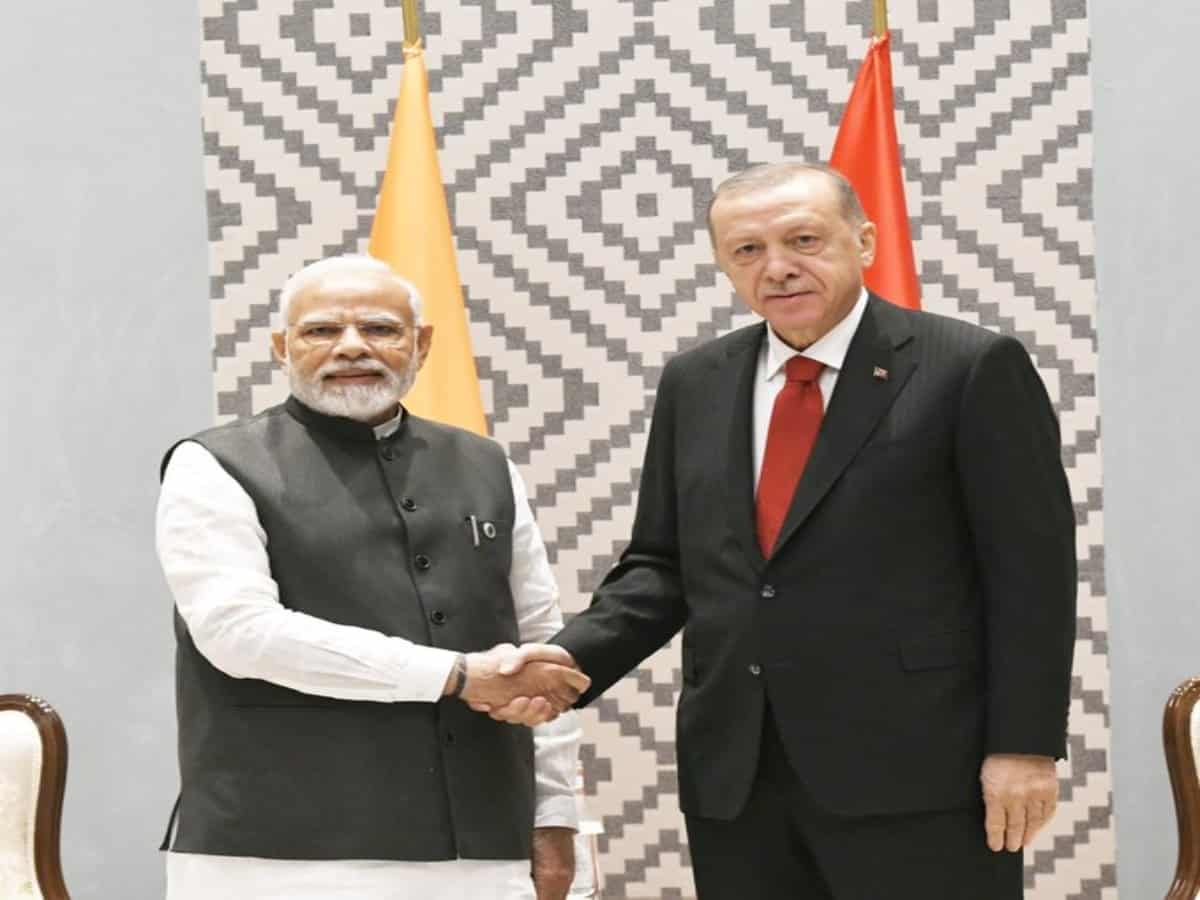 Modi meets Turkish President Erdogan; discuss strengthening bilateral cooperation