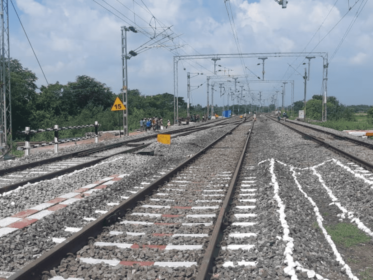 SCR commissions third rail line between Telangana, AP