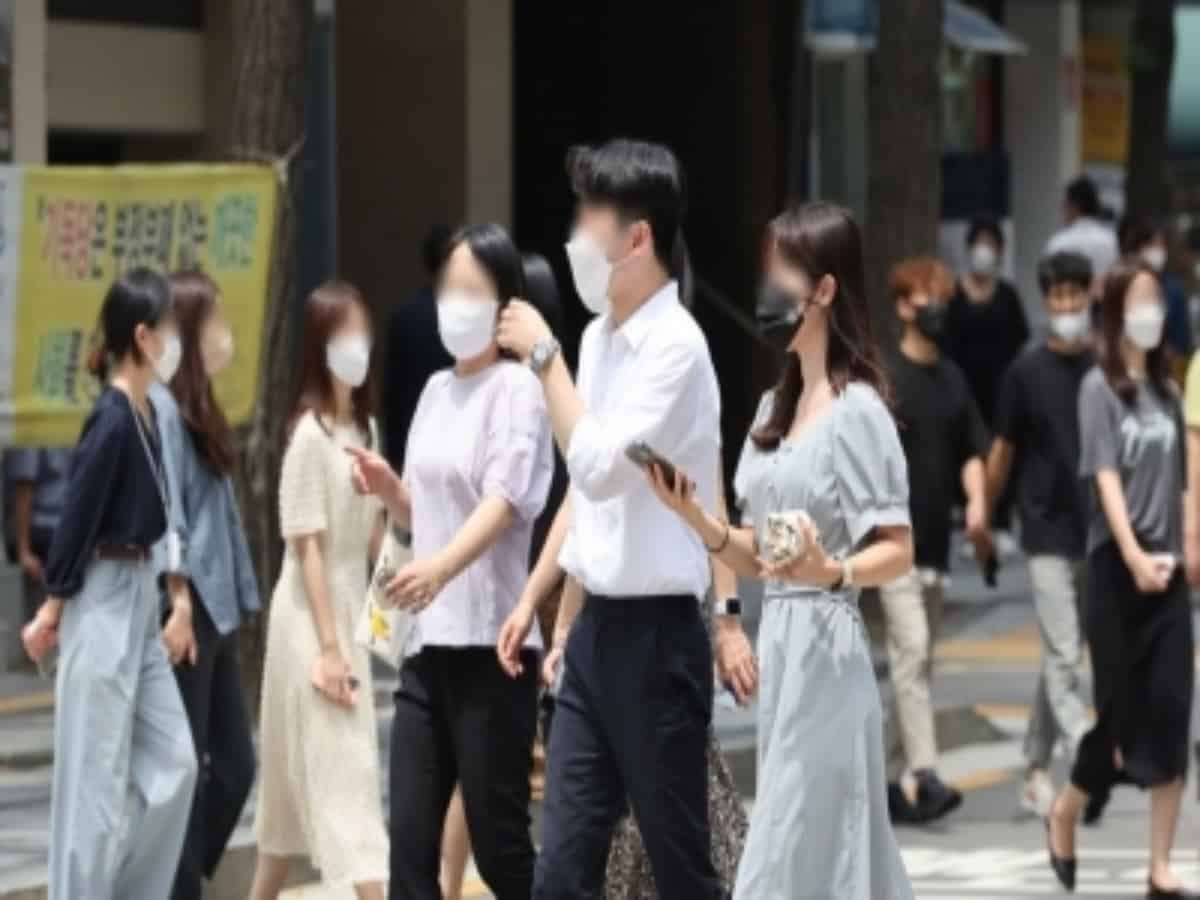 South Korea plans to lift mask mandate for outdoor gatherings