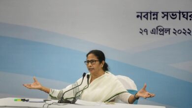 YouTuber held for creating memes of Mamata Banerjee