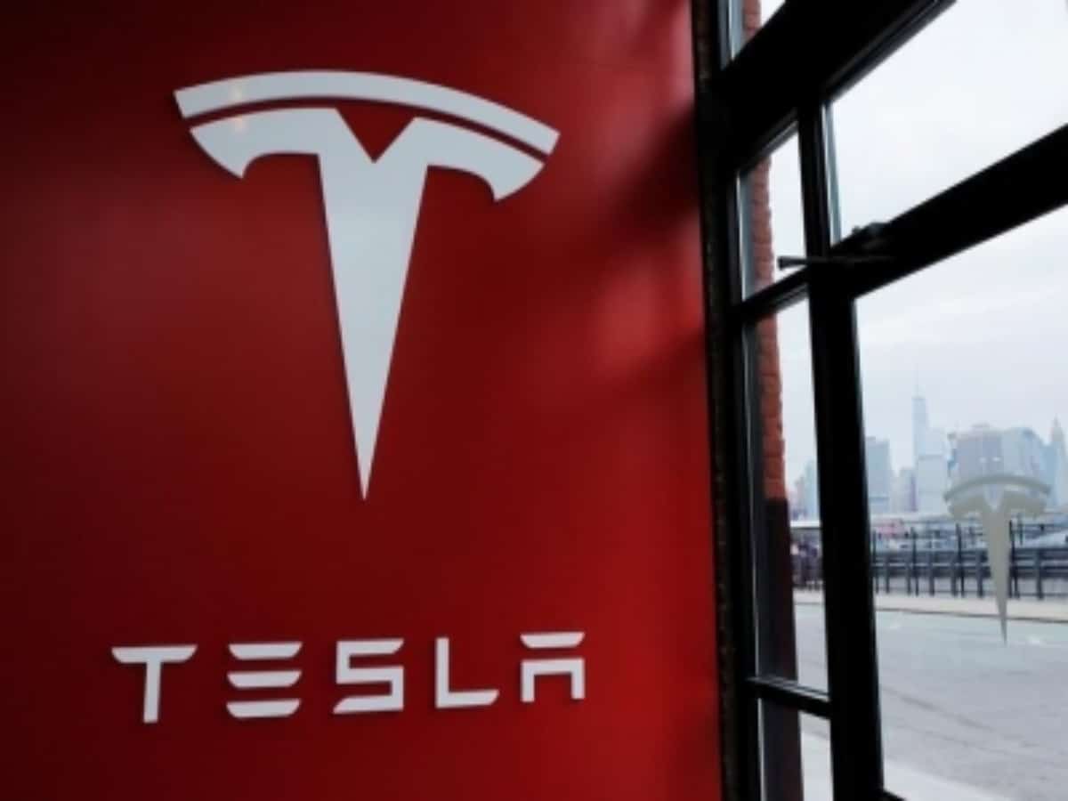 Tesla not recalling 1.1 mn cars, only issuing a tiny software update: Musk