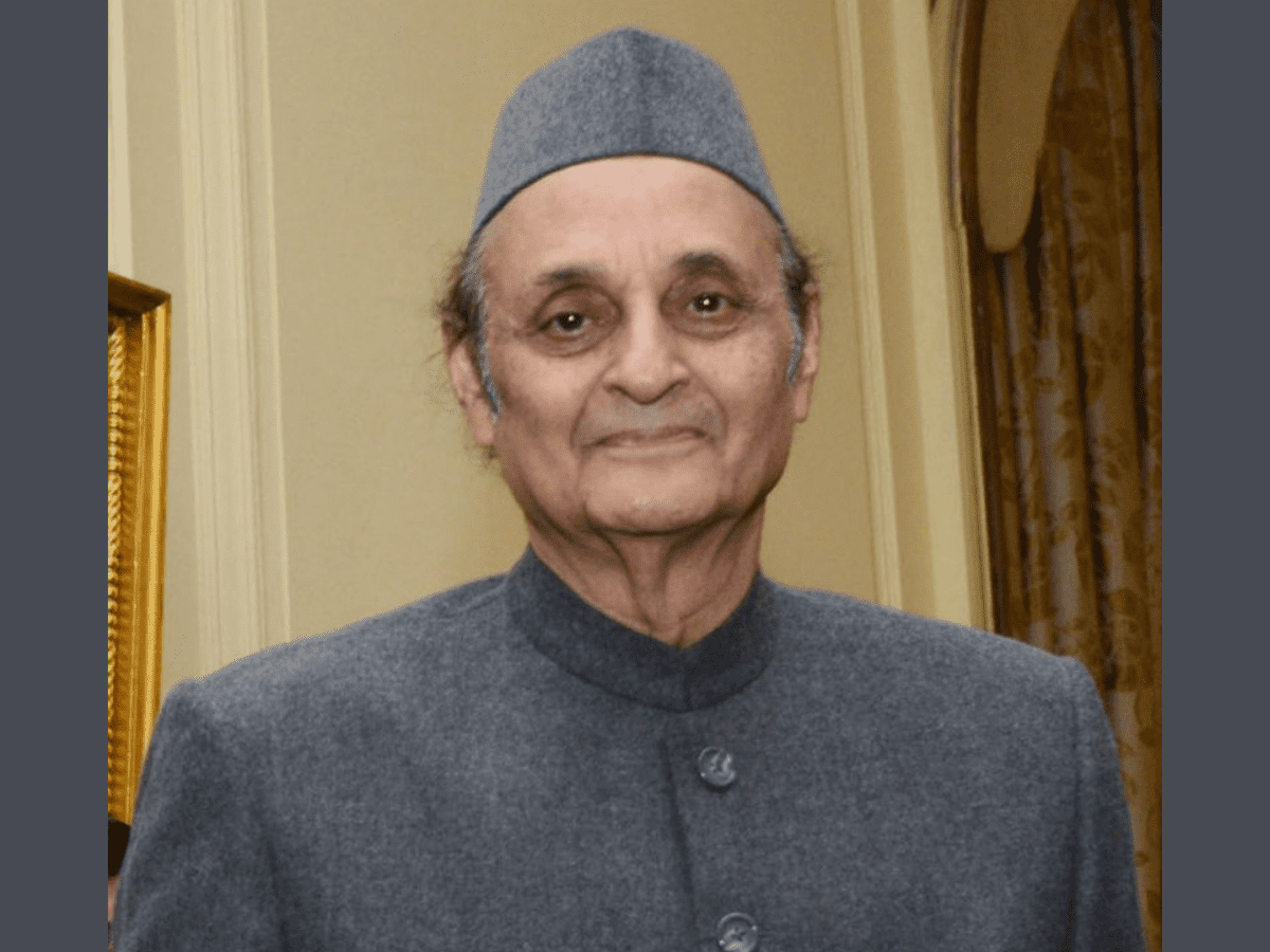 Very few Kashmiri Pandits returning to Valley due to sense of fear, apprehension: Karan Singh