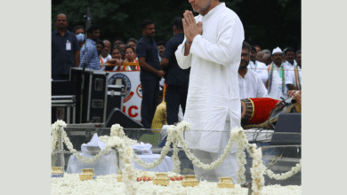 Rahul Gandhi offers floral tributes at his father's memorial in Sriperumbudur
