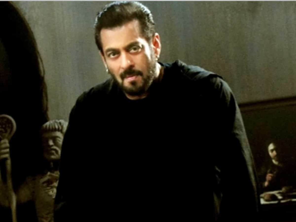 Salman announces 'Bigg Boss 16'; Munawar Faruqui among likely contestants