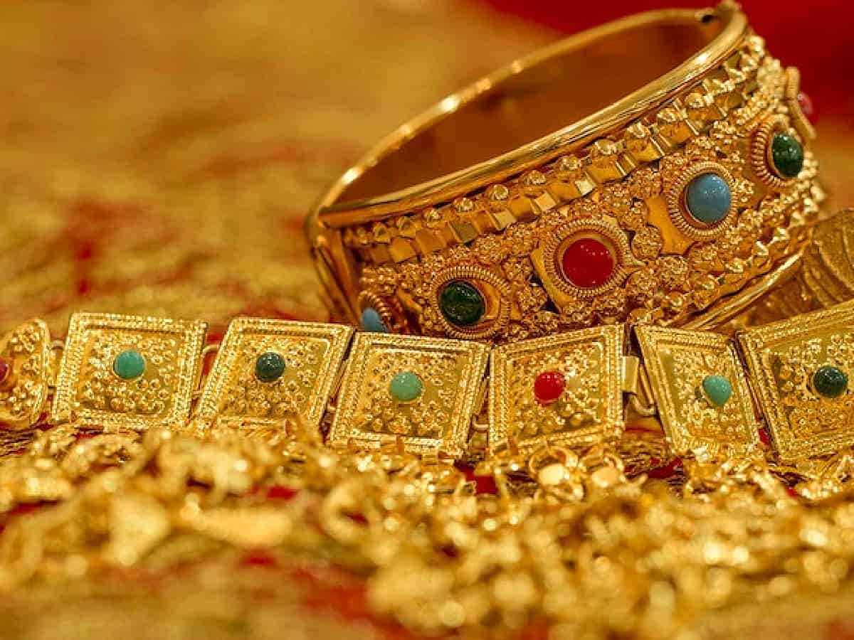 Karnataka: Councillor with BPL card loses post after court finds he has 500 kg jewellery