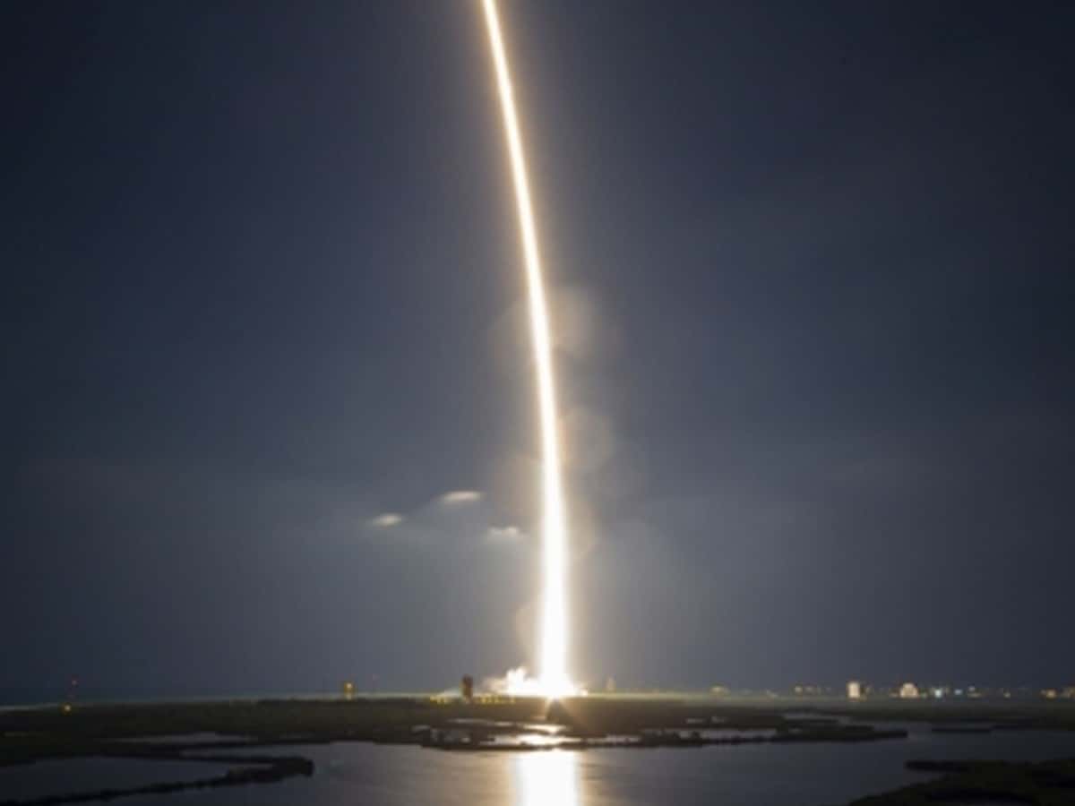 SpaceX launches 51 more Starlink satellites in its 40th mission