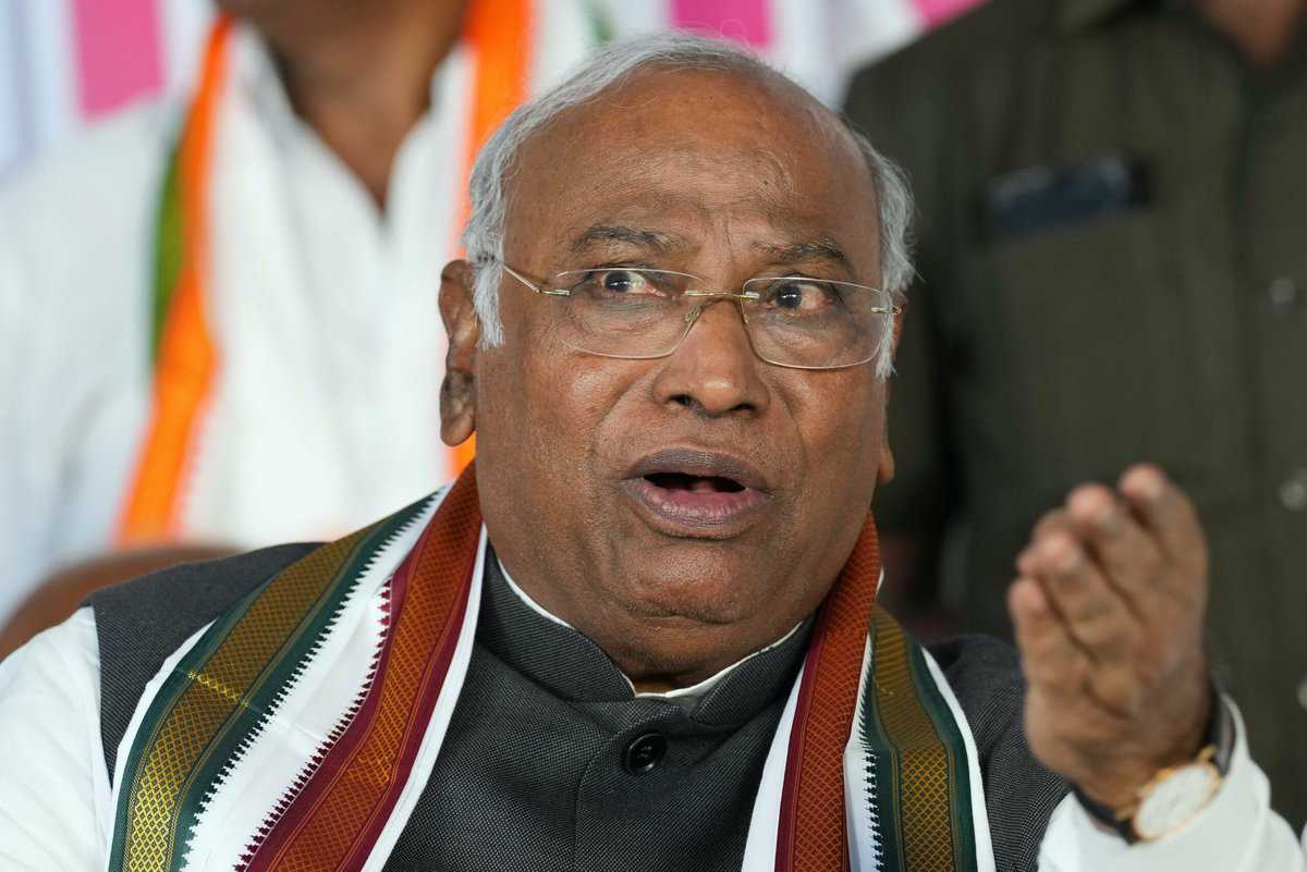 Government should solve hunger problem than discrediting bodies: Kharge