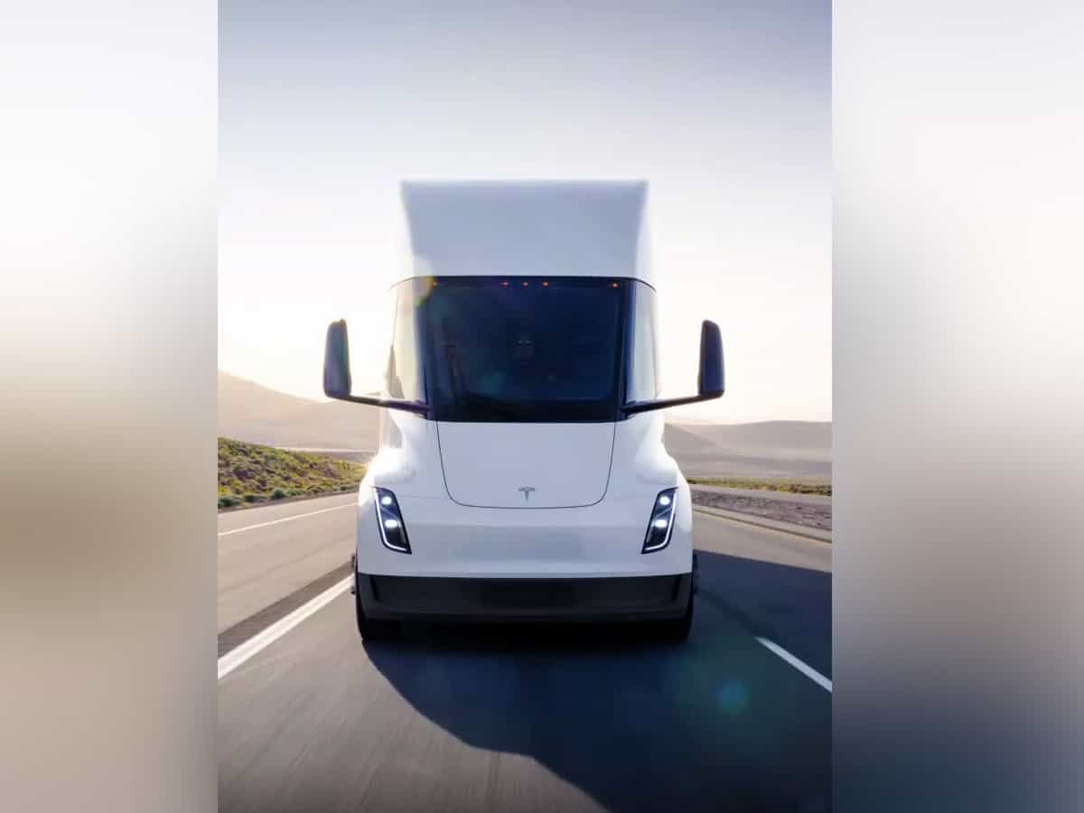 Tesla to deliver first Semi Trucks to Pepsi by Dec 1: Musk
