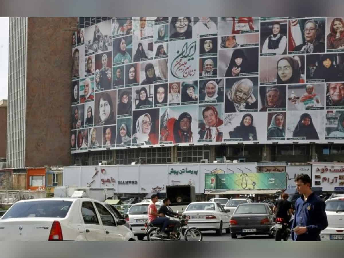 Tehran: Huge billboard depicts dozens of well-known women, sudden omission