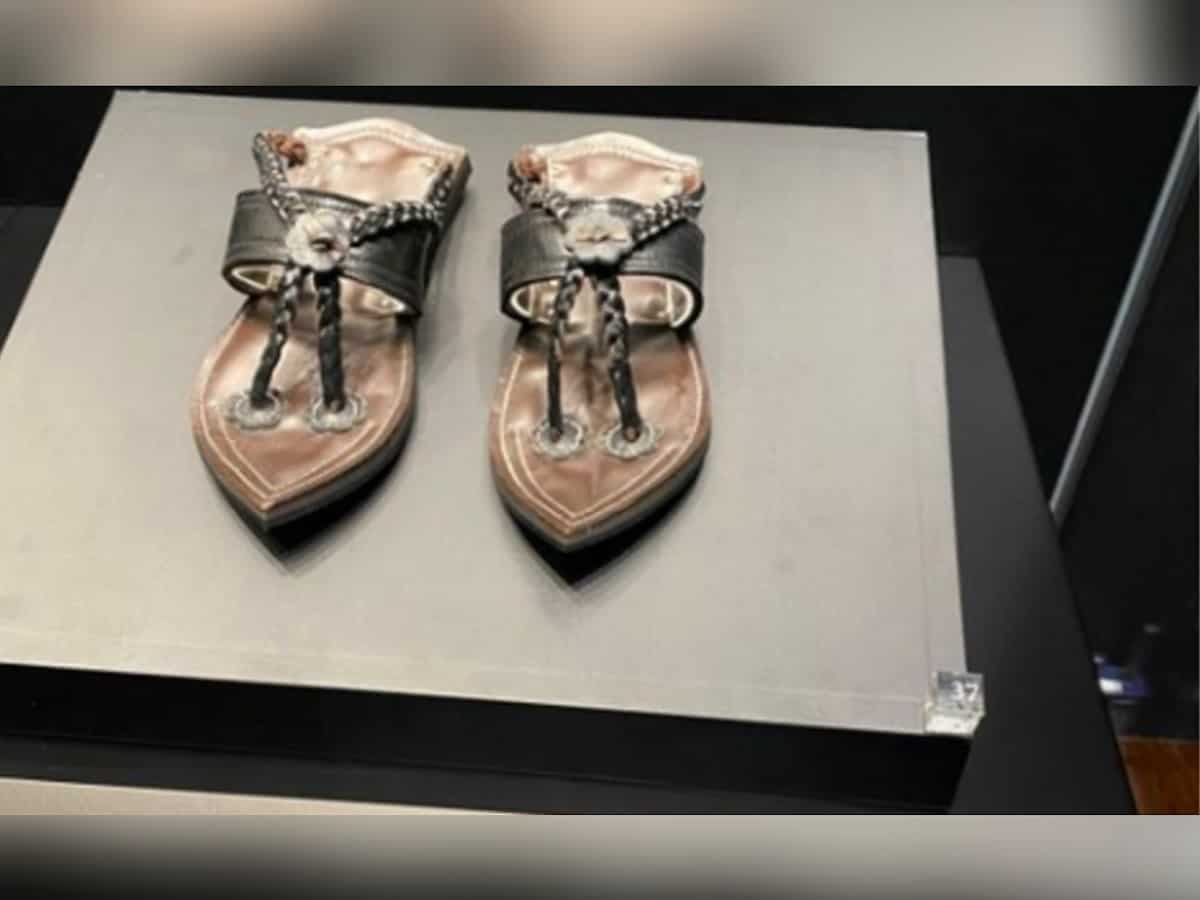 Watch: Saudi Arabia displays replica of Prophet Muhammad's sandals