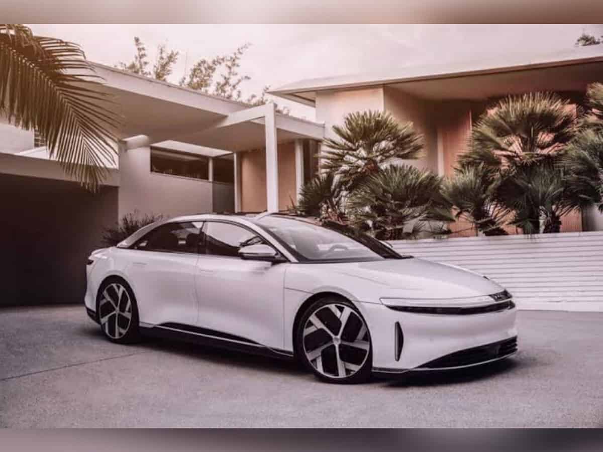 Saudi Arabia to manufacture and export 150,000 electric cars in 2026
