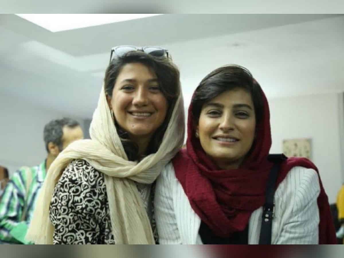 Iran: 300 journalists calls for release of two female colleagues imprisoned for covering the Amini's death
