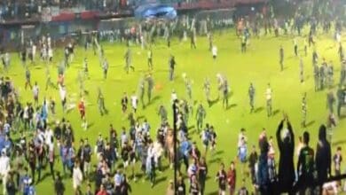 Death toll rises to 131 in stampede at Indonesia football stadium