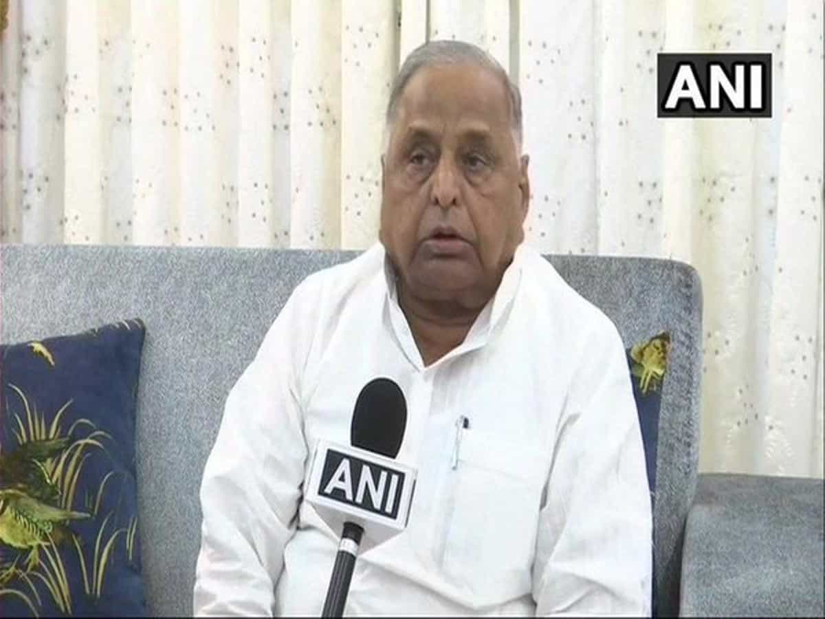 Mulayam Singh remains critical, being given life-saving drugs, says hospital