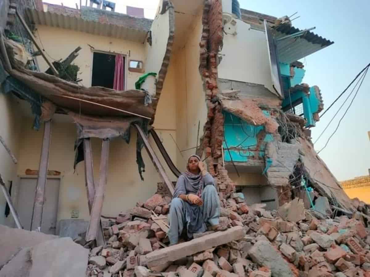 25 Muslim homes demolished ibn Delhi, women allege police brutality