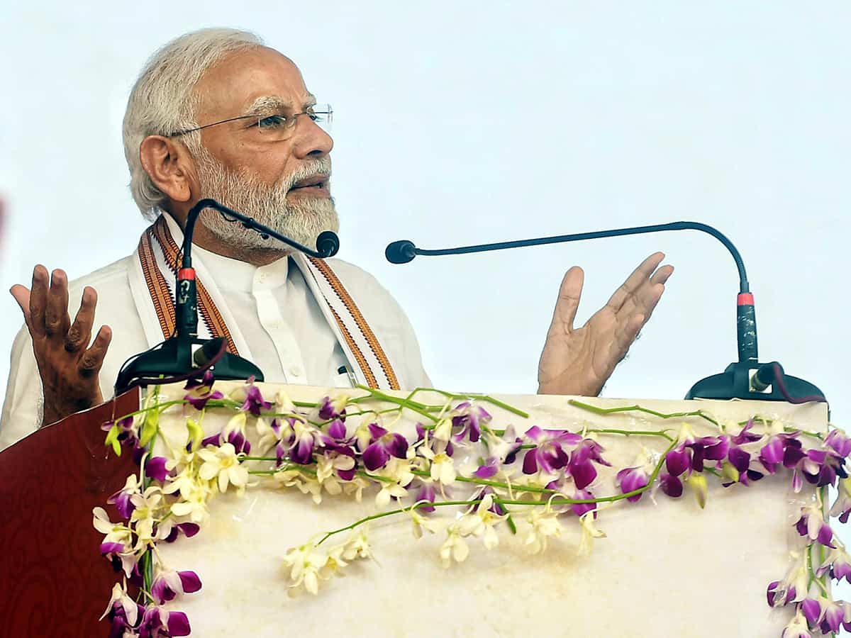 Maoists must be defeated with gun or pen: PM Modi
