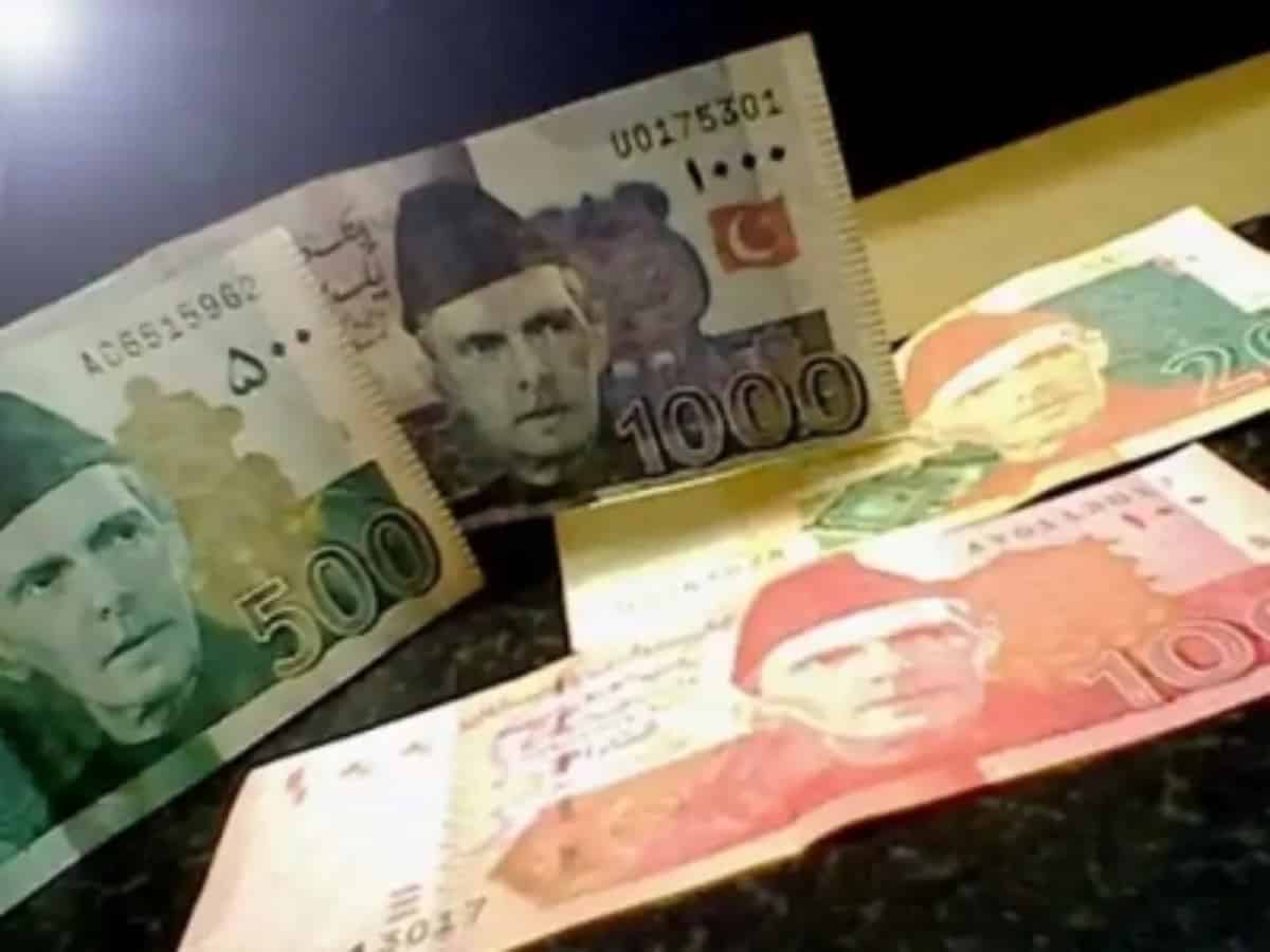 Pakistan rupee reaches all-time low after devaluation