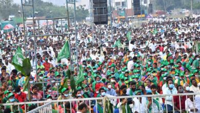 Amaravati farmers pause Padyatra over standoff with police