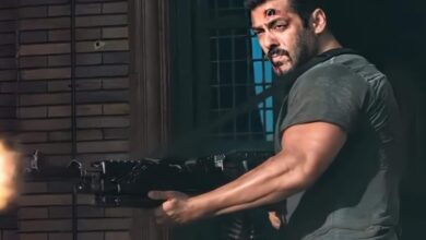 No treat on Eid from Bhaijaan! Actor Salman Khan’s movies are a ritual for his fans to watch during Eid, every year Bhaijaan makes sure he doesn't disappoint his fans. The 3 part of the Tiger Zinda hai franchise ‘Tiger 3’ was all set to release for Eid 2023 but has been postponed to Diwali 2023. The actor posted on his Twitter about the same. It seems the actor is all caught up in his ongoing television reality show “Bigg Boss16” he also has Sajid Nadiadwala’s “Kisi ka Bhai Kisi ki Jaan” on December 30 starring Pooja Hegde, Shehnaz Gill, and Venkatesh Looks like Salman is following Shahrukh’s pattern of releasing movies for Diwali. King Khan is also set to release his much-awaited movie Pathaan in January 2023. It's been a while since the fans have seen both the khans’ on the big screen so, let's hope we get to see them soon.