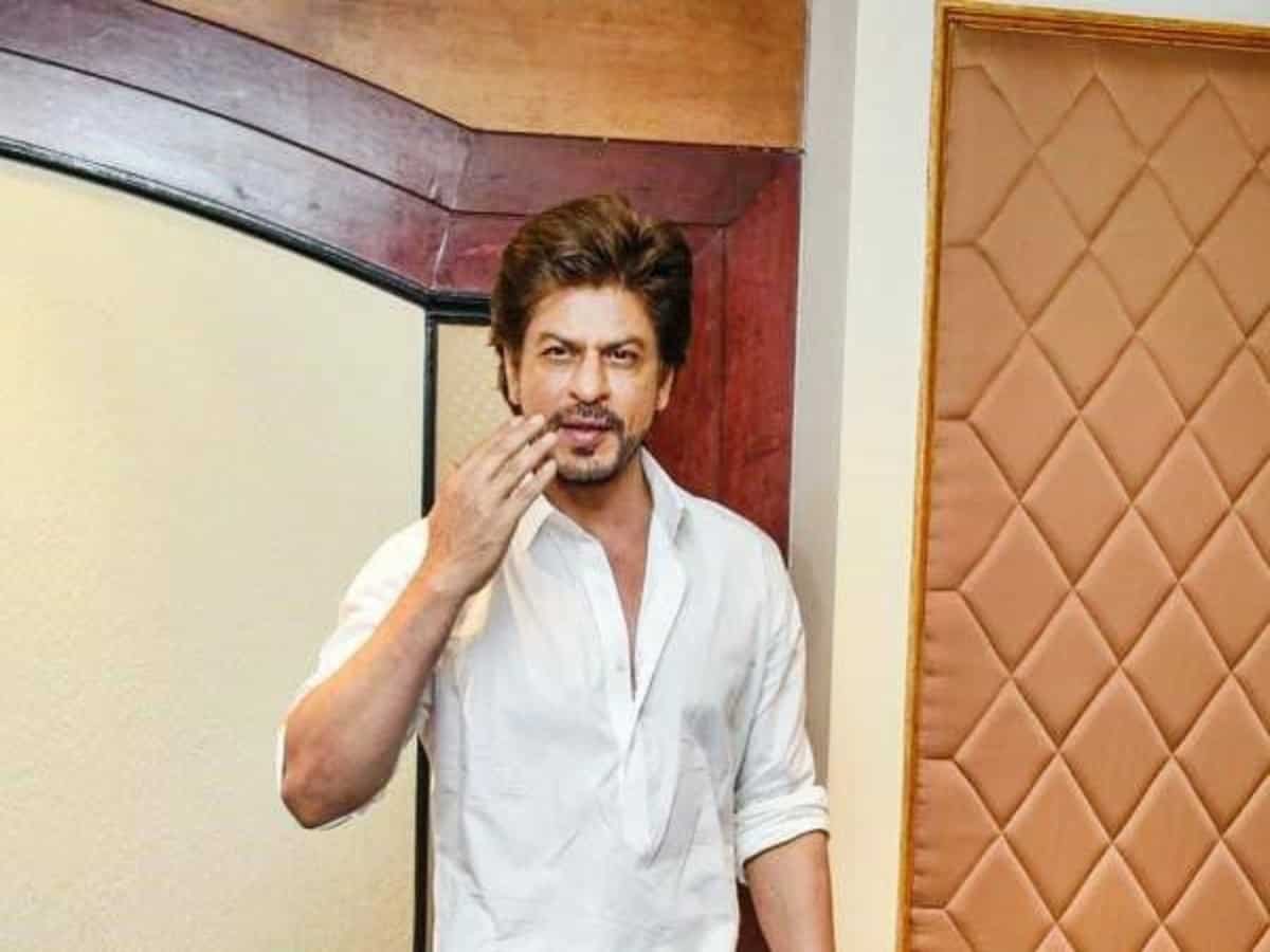 'Mein dua karta hun ki…' SRK's video of Diwali wishes surfaces online