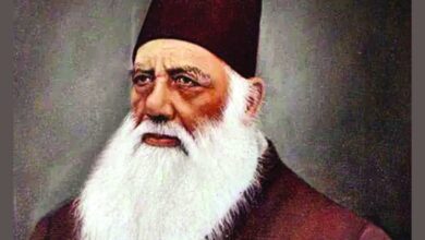 Sir Syed worked for Muslims and Hindus to break social barriers for empowerment