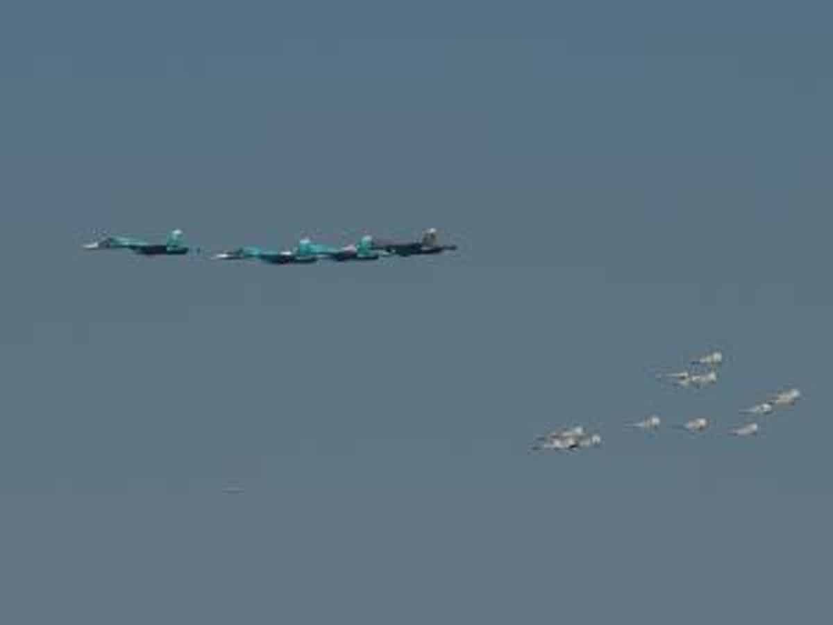 3 killed in military plane crash in Russia