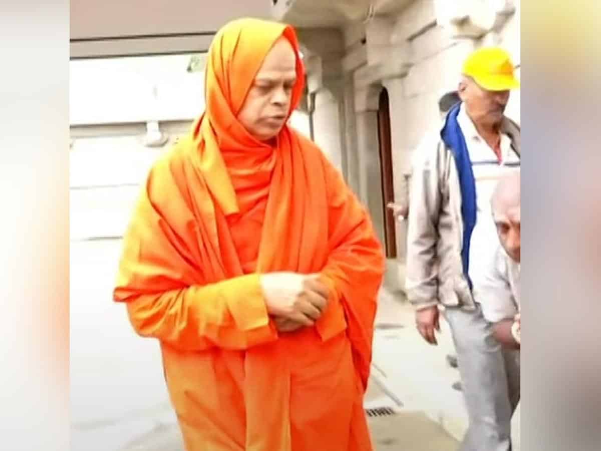 Watched helplessly as daughters taken to Lingayat seer's pvt room: Mother recounts horror