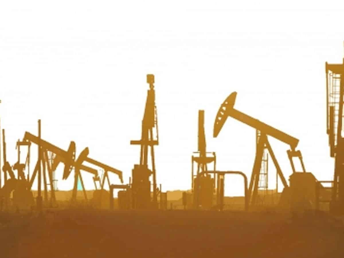 Increase in crude prices will weaken Indian oil companies: Moody's
