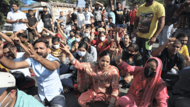 Angry Kashmiri Pandits block Jammu road to protest latest target killing by terrorists in valley