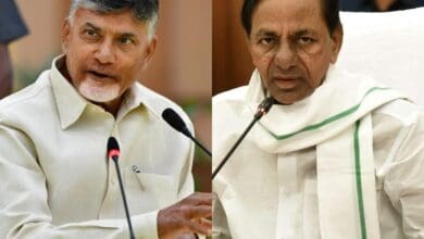 KCR, Chandrababu Naidu to attend Mulayam's last rites