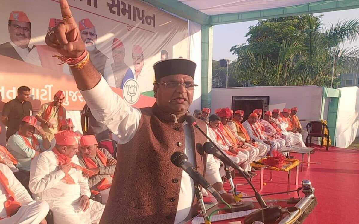 MP minister compares Rahul Gandhi to specially abled performer; Cong slams BJP for insensitivity