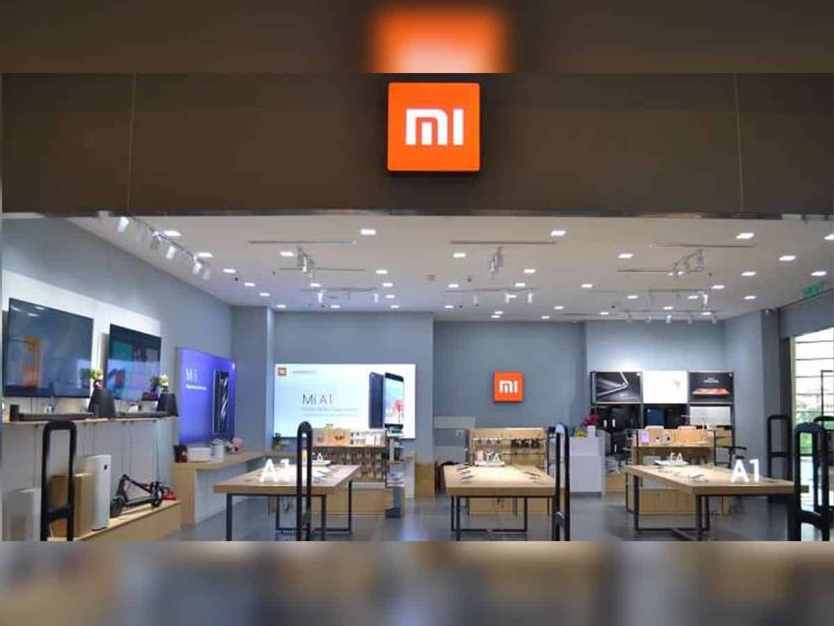India smartphone shipments fell 6% in Q3, Xiaomi leads