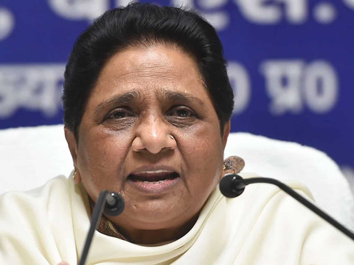 Mayawati backs Centre on Parliament inauguration row