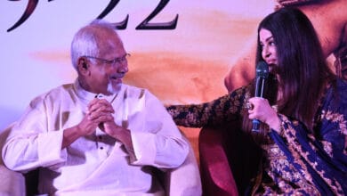 From touching Mani Ratnam's feet to sharing laugh with him: Check out Aishwarya Rais pictures with director
