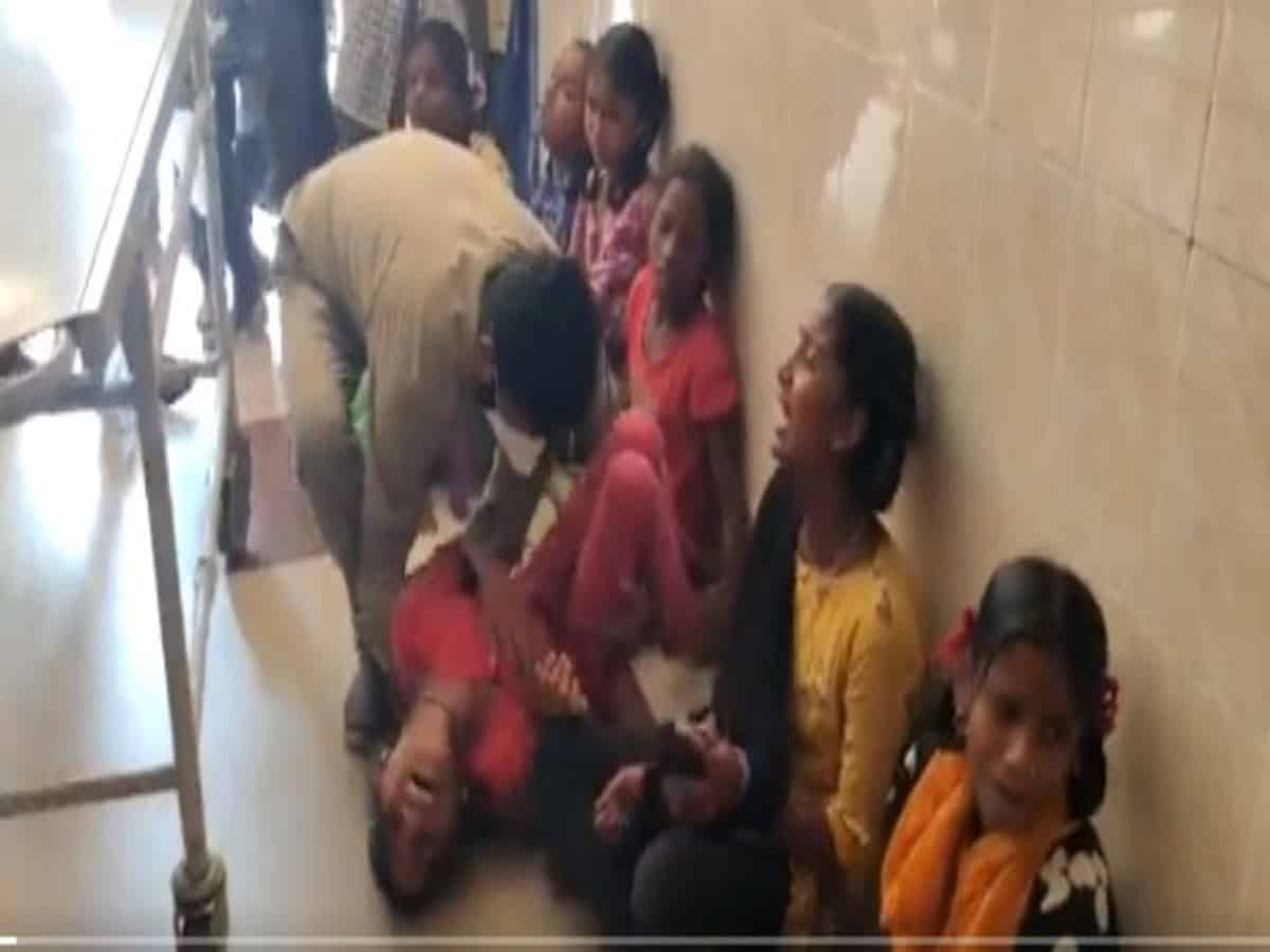 Telangana: 25 students fall ill after breakfast at school in Narayankhed