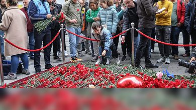 Istanbul bomb site: Istiklal Street decorated with 1,200 Turkish flags, flower beds in honor of victims