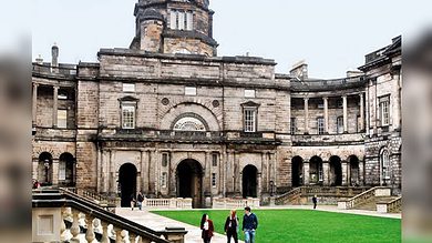 University of Edinburgh excludes Palestinian staff, Palestine scholars from IHRA discussion