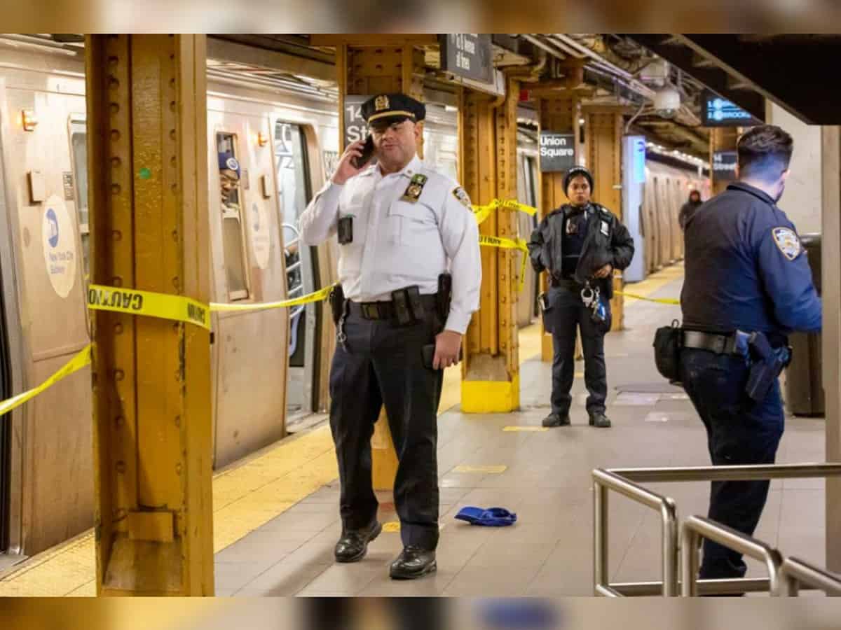 Muslim woman slashed for rejecting man's advances on NYC subway train