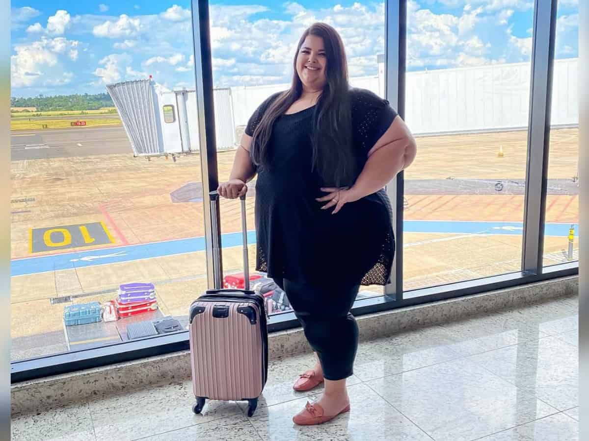 Plus-size model says Qatar Airways didn't let her fly 'for being too fat for her seat'