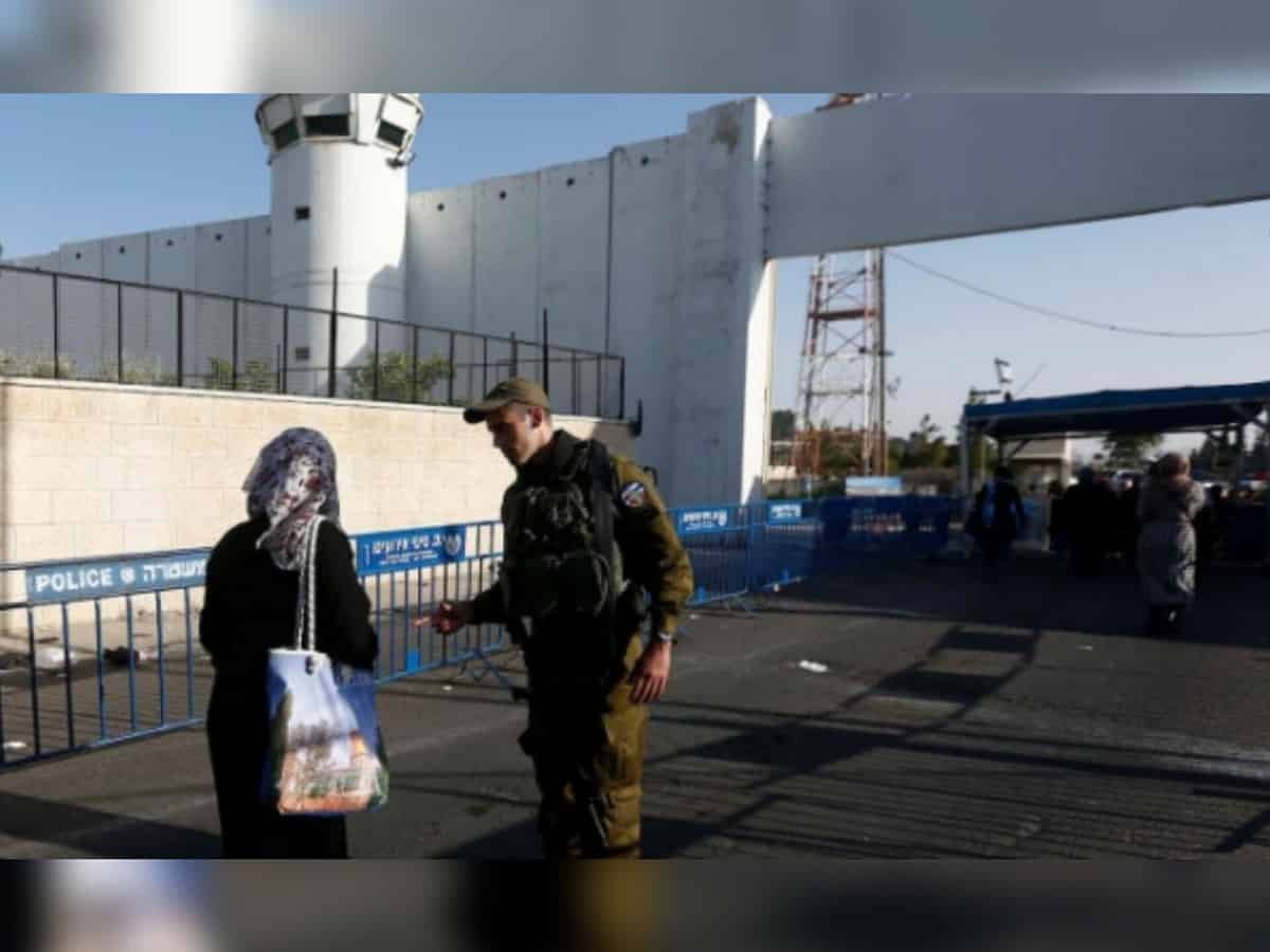 16-year-old Palestinian girl detained while visiting brother in Israeli prison